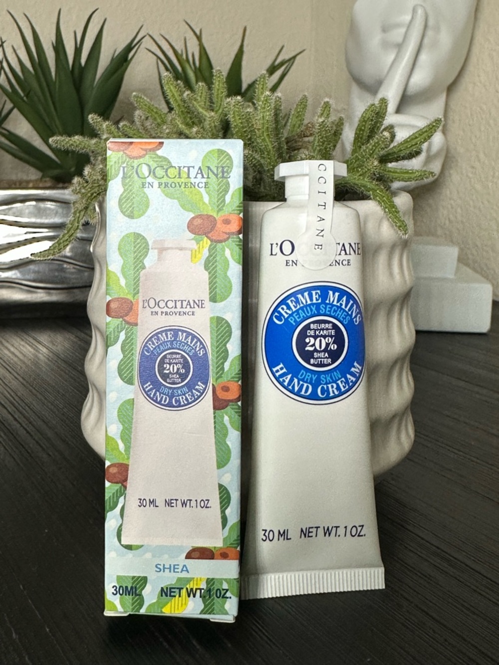 L'OCCITANE Creme Mains Hand Cream - Dry Skin